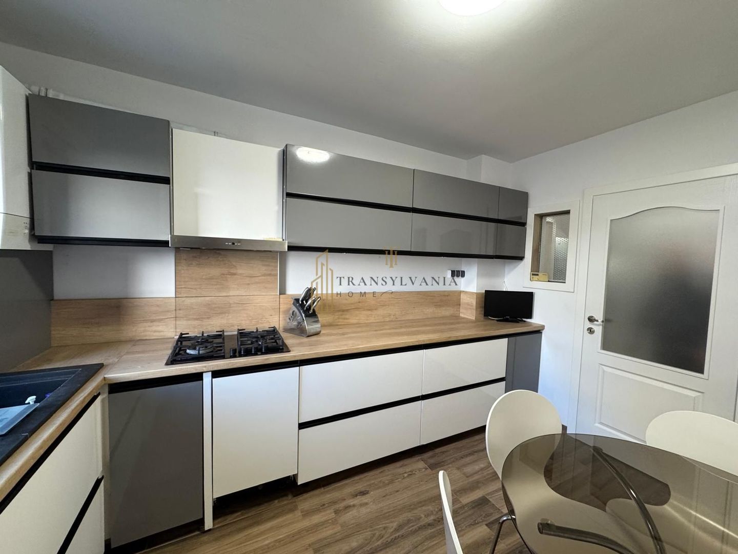 🏡 Apartament 3 camere lângă Parcul Ștrand, 67 mp utili + 2 pivnițe - Poză 2