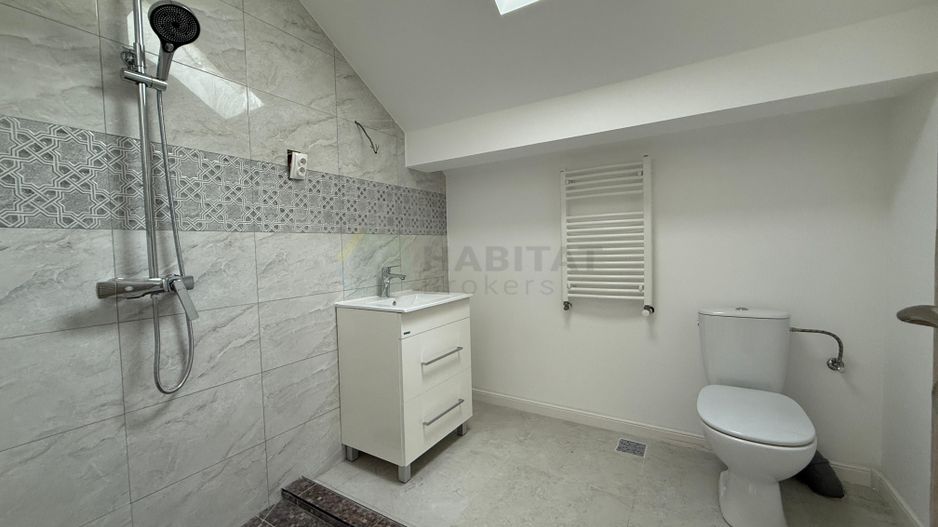 Casă modernă 2025 | Tunari – spațiu generos și localizare excelentă - Poză 10