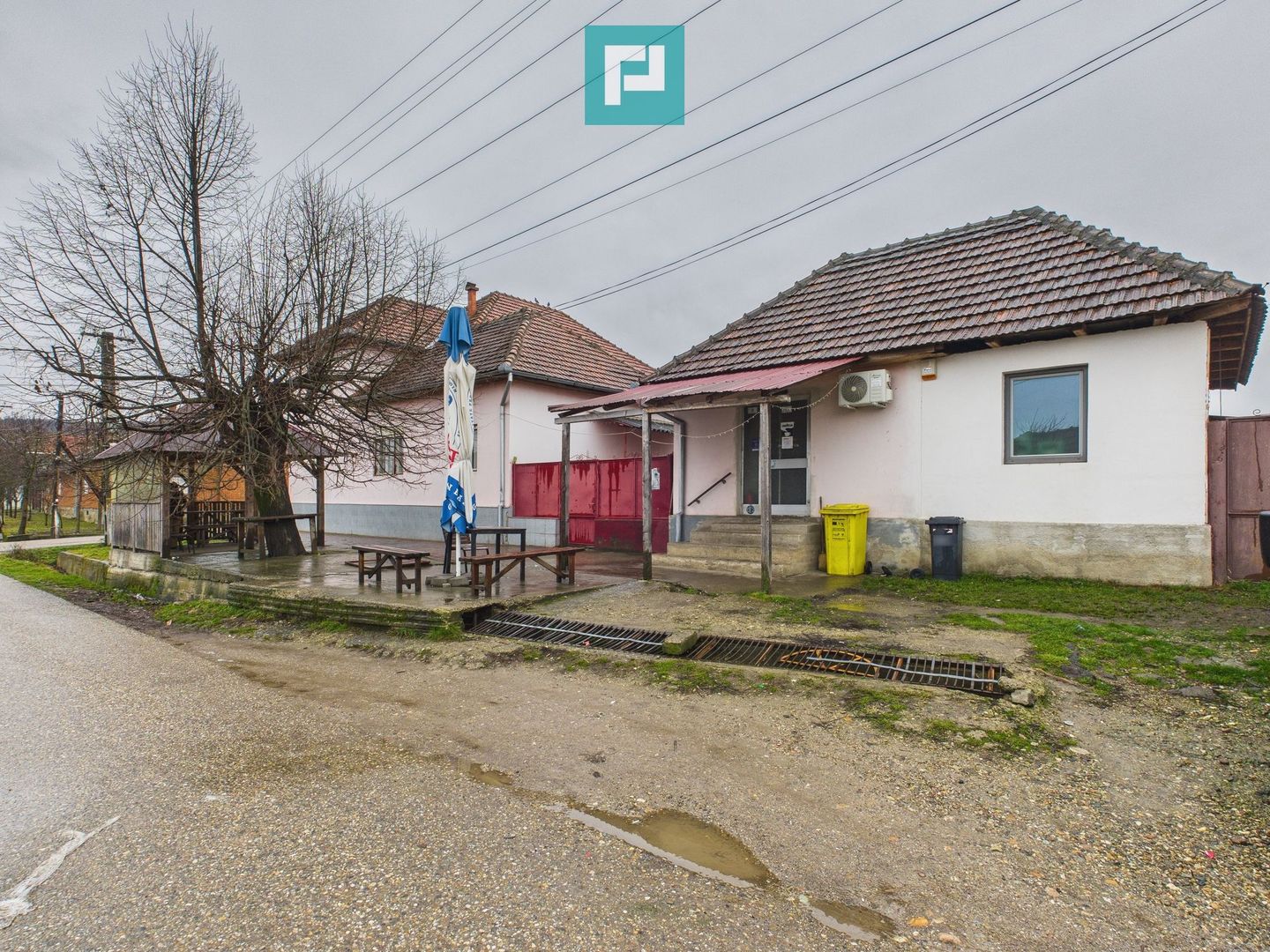 Casă modernă P+1, cu magazin, lângă orașul Sebiș - Poză 9