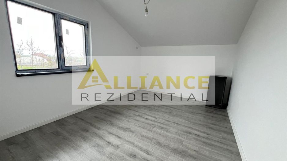 Casa Individuala P+M - 4 camere - Pompa de Caldura-Panouri Solare - Poză 14