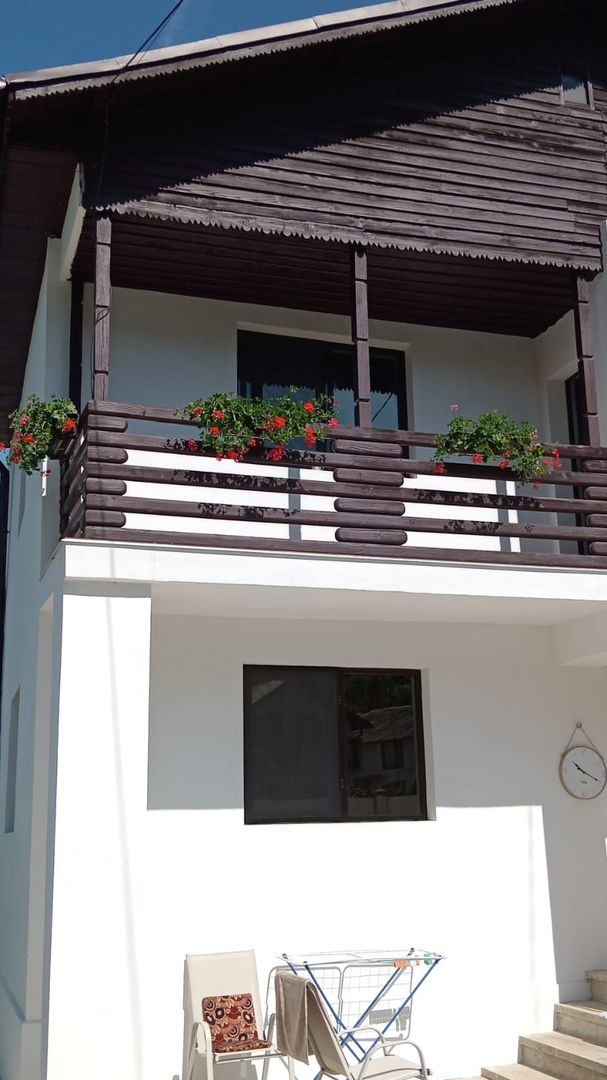 Casa 2026 in zona colinara la 15 min de Targoviste - Poză 7