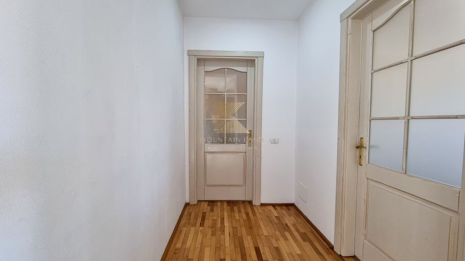 Apartament 3 camere – mobilat complet, vedere superbă,  Centrul Istori - Poză 13