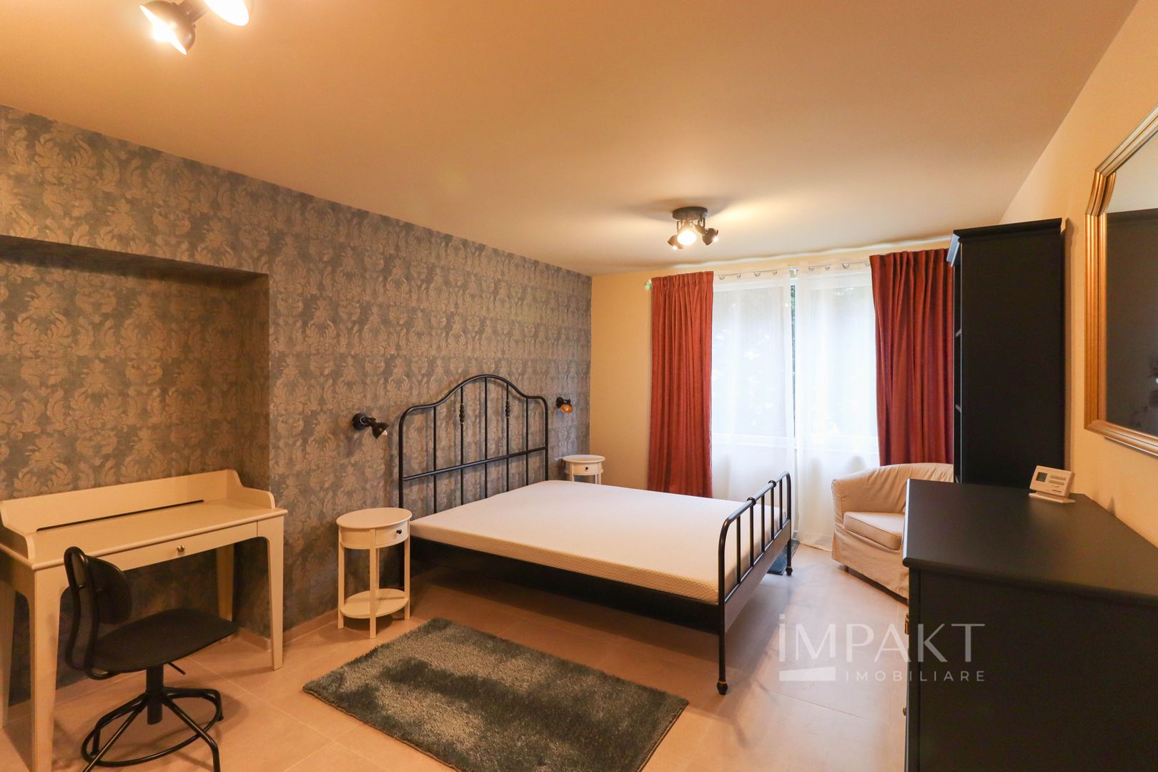 Apartament super cu 4 camere aflat in zona  Parcului Central! - Poză 2