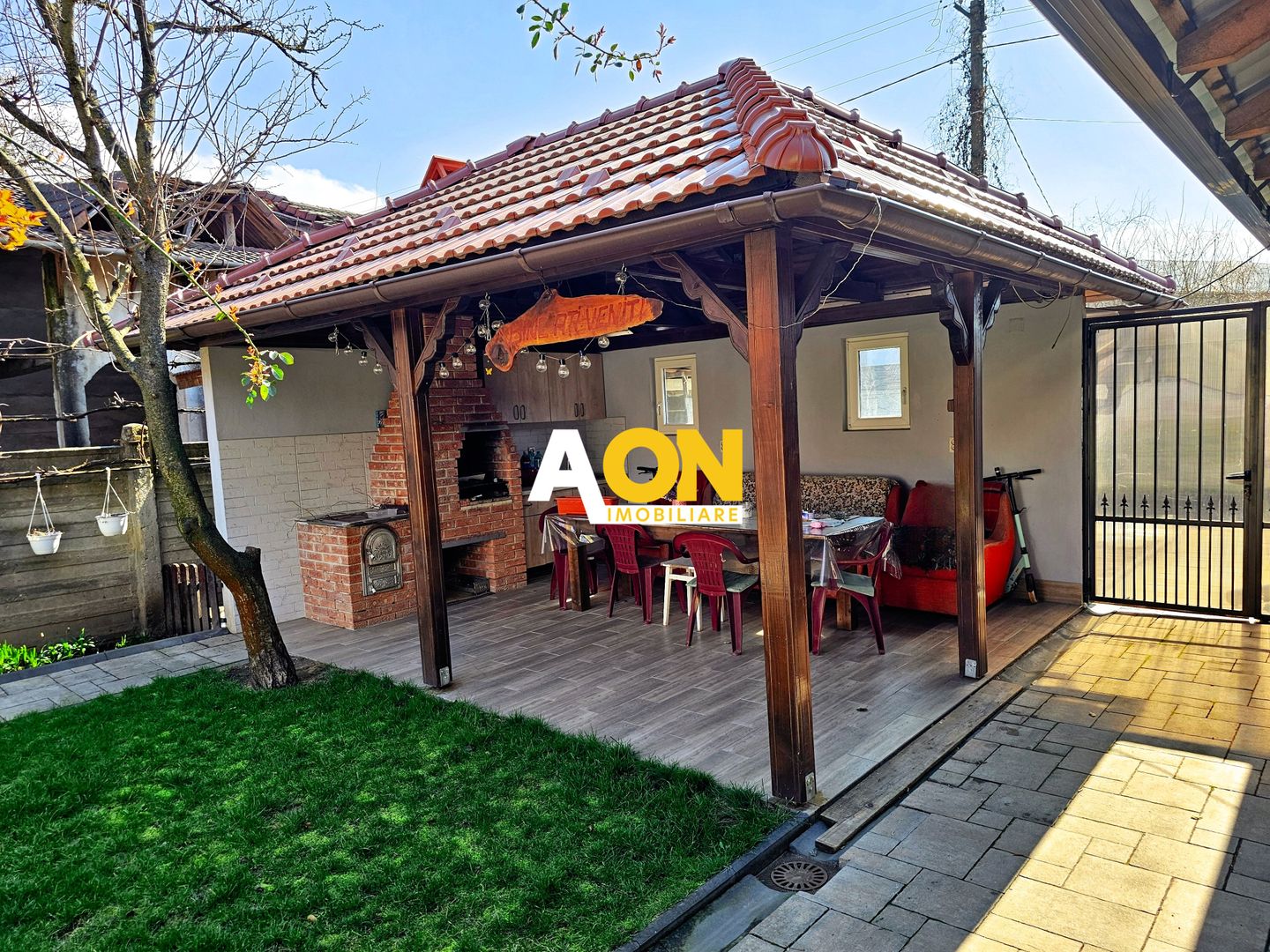 Casa 4 camere, mobilata, utilata, 593 mp teren, zona Centru - Poză 4