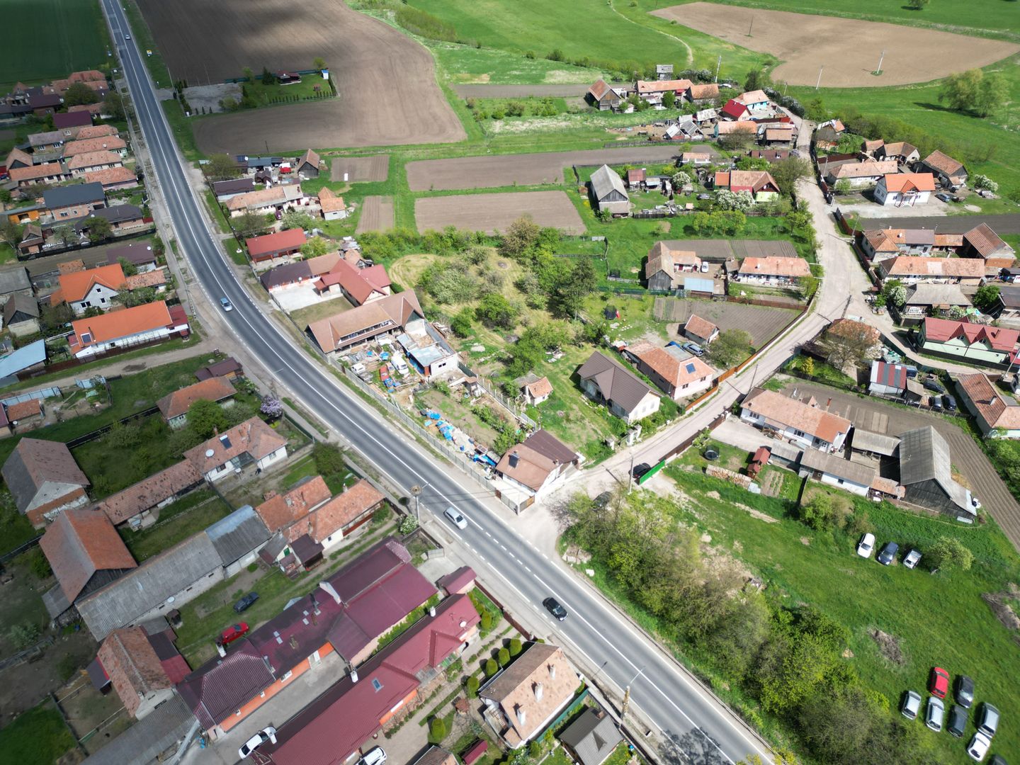 Casa 4 camere 90 M² cu 2.770 M² teren+posibilitate încă 1.200 M² teren - Poză 2