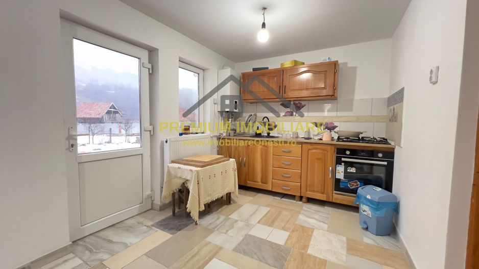 Casă renovată 2025 de vânzare în Cireșoaia - Poză 5