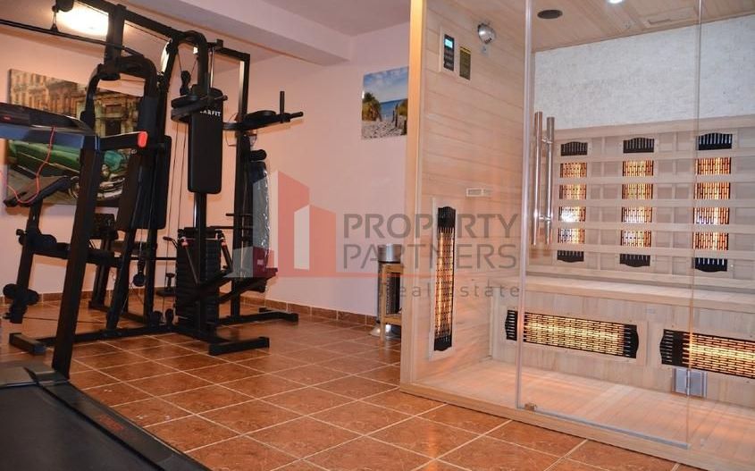 Pensiune la cheie de vânzare în Bran – Afacere cu 10 camere plus piscina - Poză 38