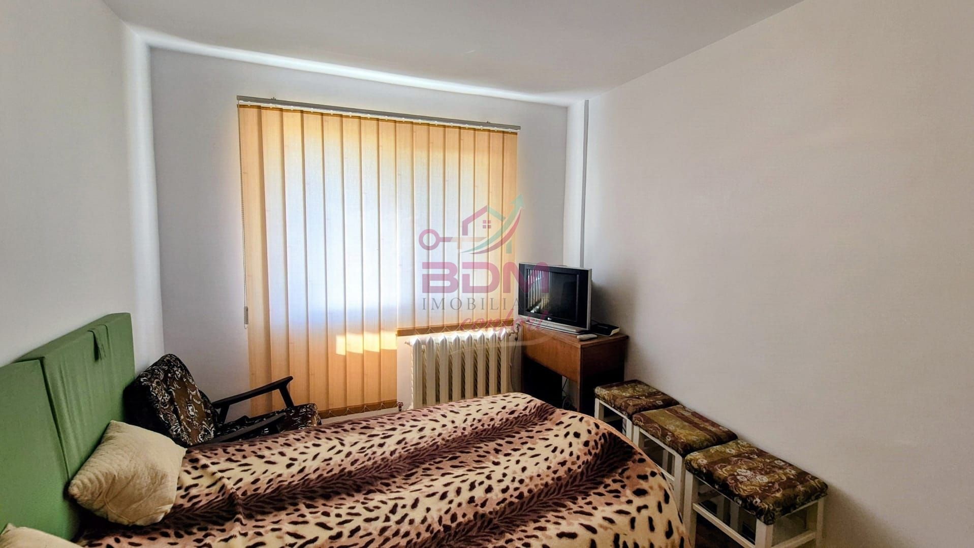 Apartament 3 camere | decomandat | zona Micro 3 - Poză 4