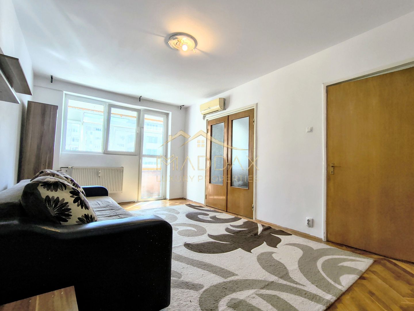 Apartament 3 camere // circular decomandat // D-na Ghica // Parc Plumbuita - Poză 2