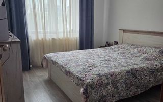 Vand apartament 2 camere in zona centrala - Poză 3