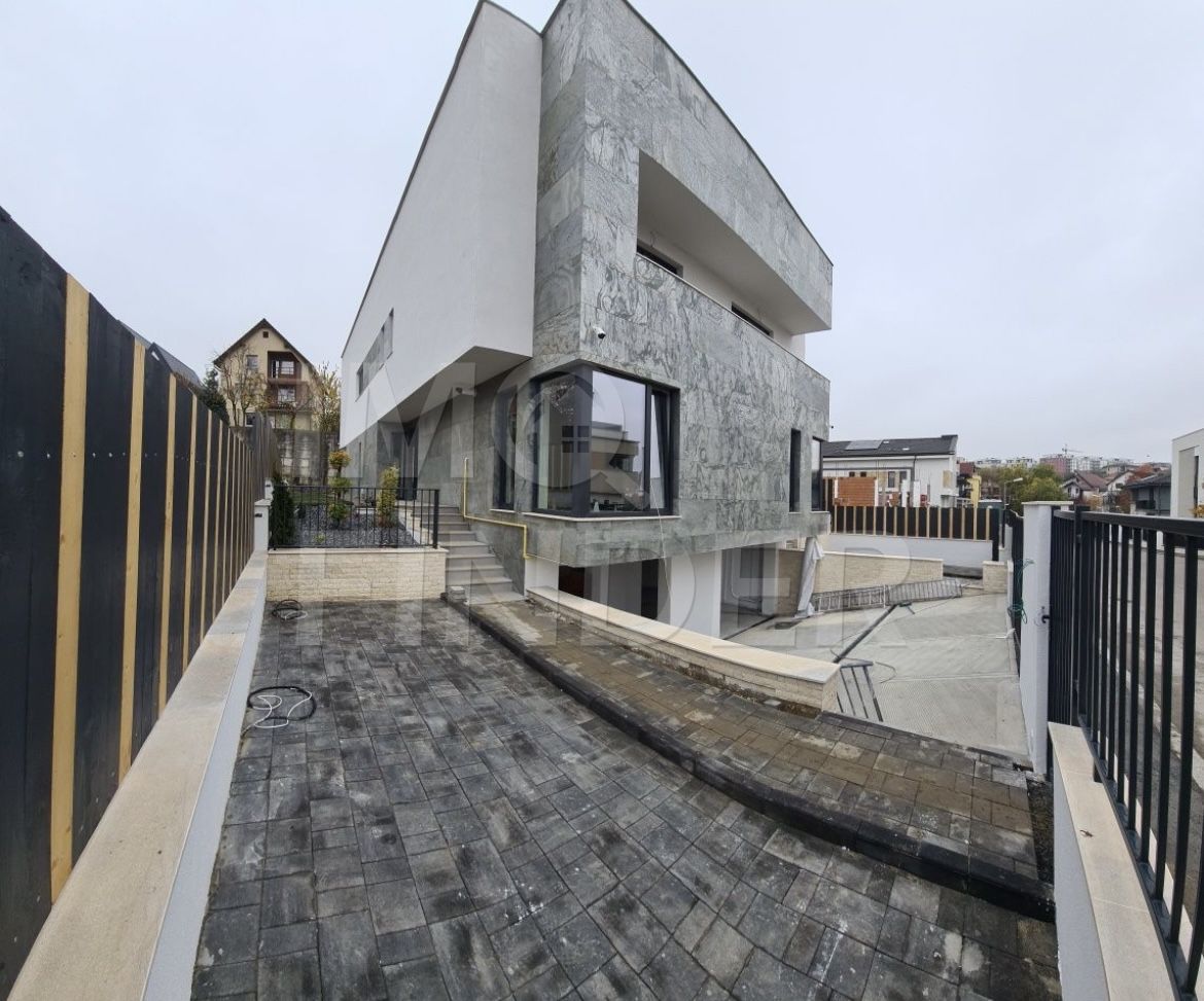 Vanzare parte de duplex 200 mp utili, teren 230 mp, Andrei Muresanu - Poză 1