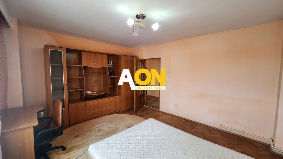 De inchiriat apartament 2 camere, etaj intermediar, zona Sub Stadion - Poză 5