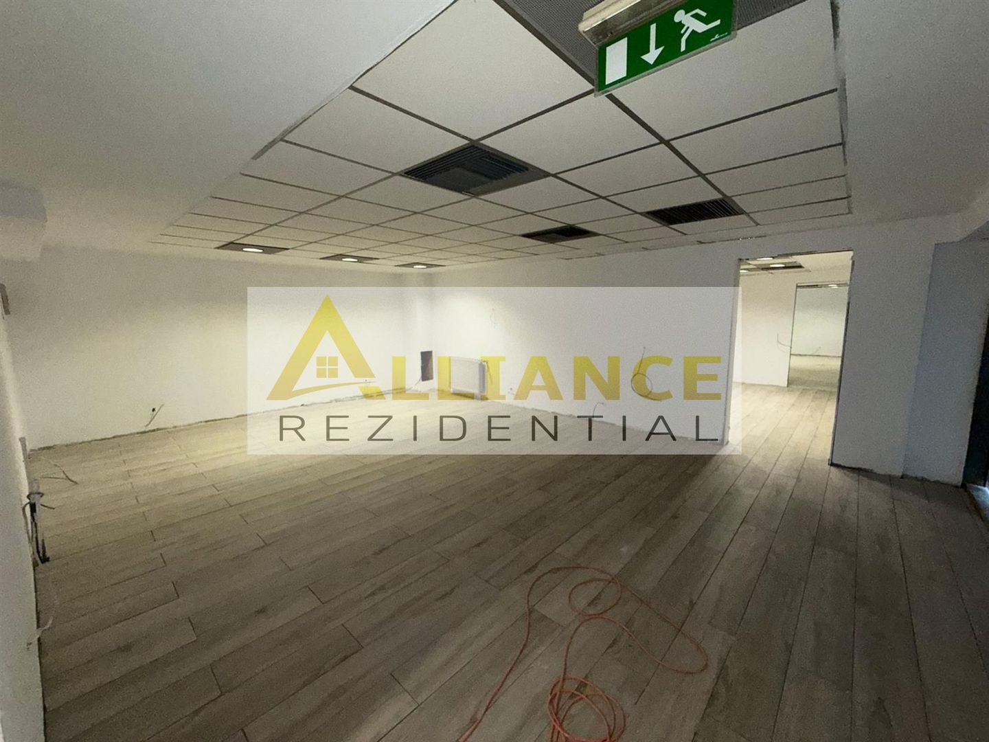 [ Marasesti - Budapesta ] [ Spatiul comercial ] - Poză 6