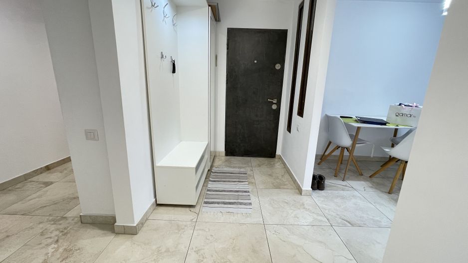 Apartament cu patru camere si garaj in zona Aradului - Poză 6