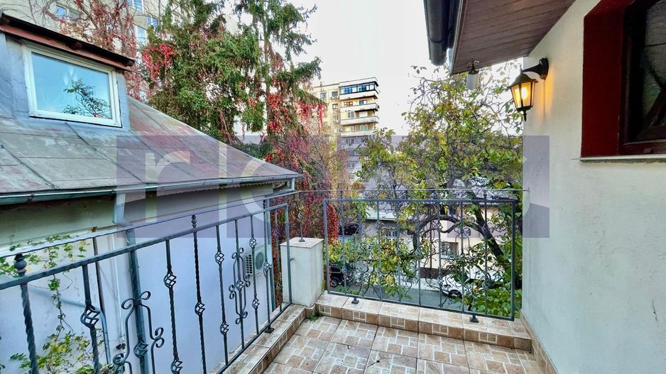 VANZARE VILA ELEGANTA BANU MANTA PIATA VICTORIEI 170MP 5 CAMERE 3 BAI - Poză 1