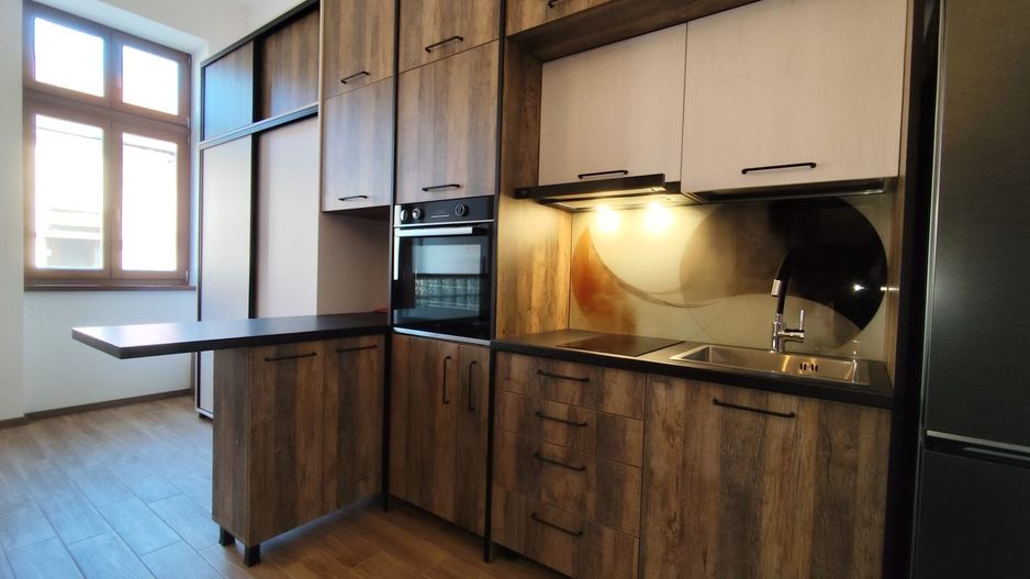 Vanzare | proprietate ultracentrala | studio + ap.2 camere | Oradea - Poză 5