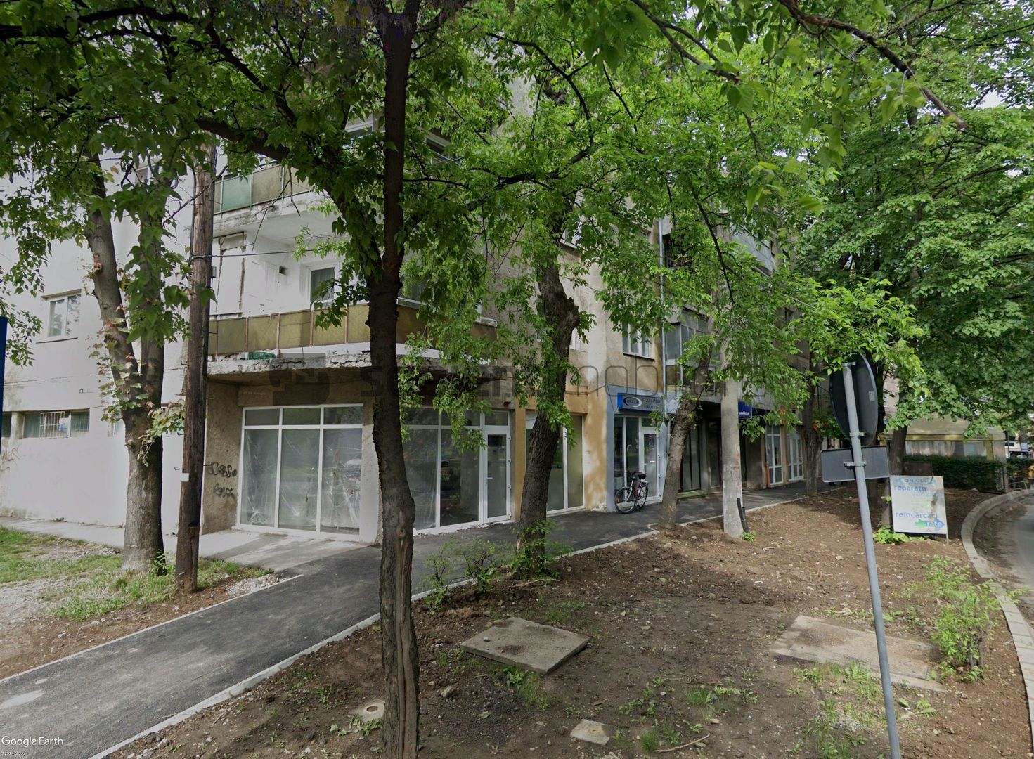 Sapient | Spațiu comercial _ Piața 22 Decembrie, Oradea - Poză 2