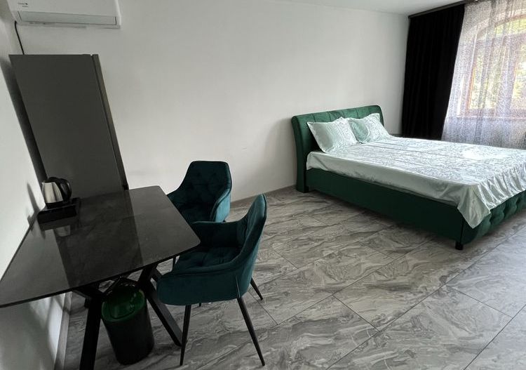 Inchriez apartament  40 mp,Bucuresti utilat ,renovat 15 min Pta Unirii - Poză 1