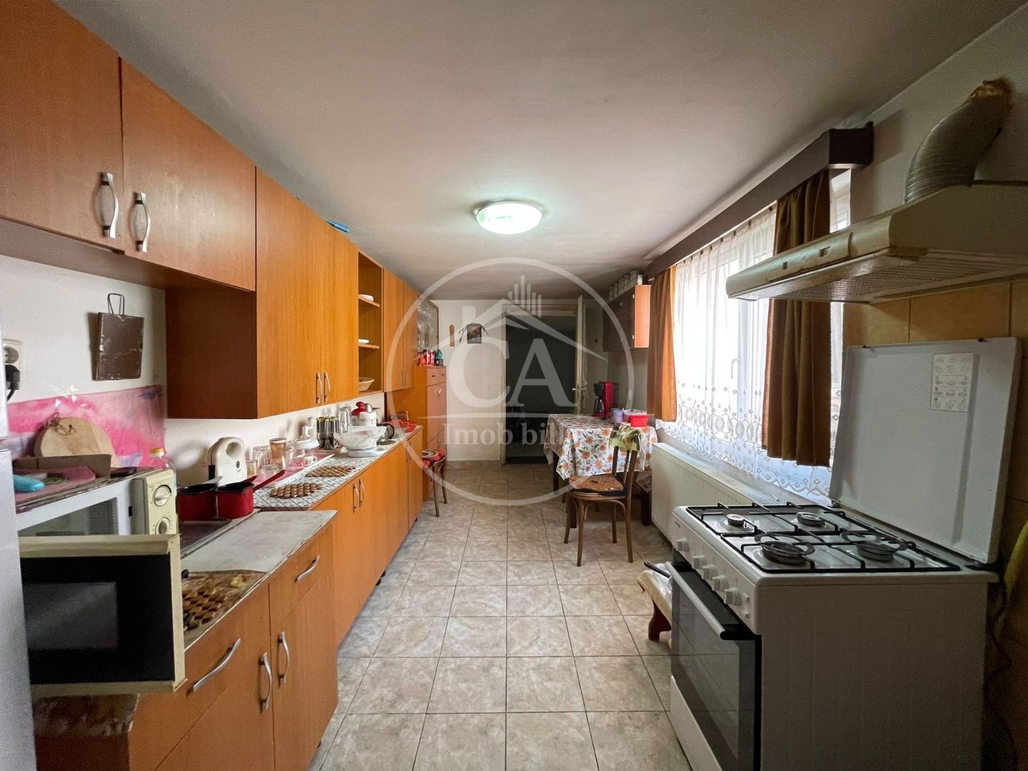 Casa de vanzare cu 4 camere in zona Nufaru,  Oradea - Poză 10