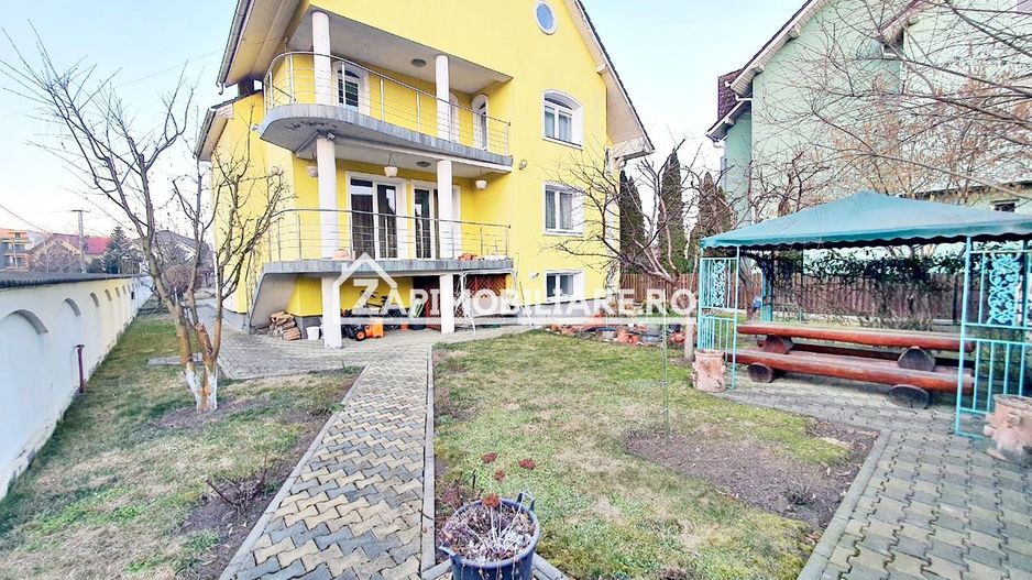 Casa 6 camere, 295 mp.utili, 1.000 mp teren, cartier Unirii - Poză 1
