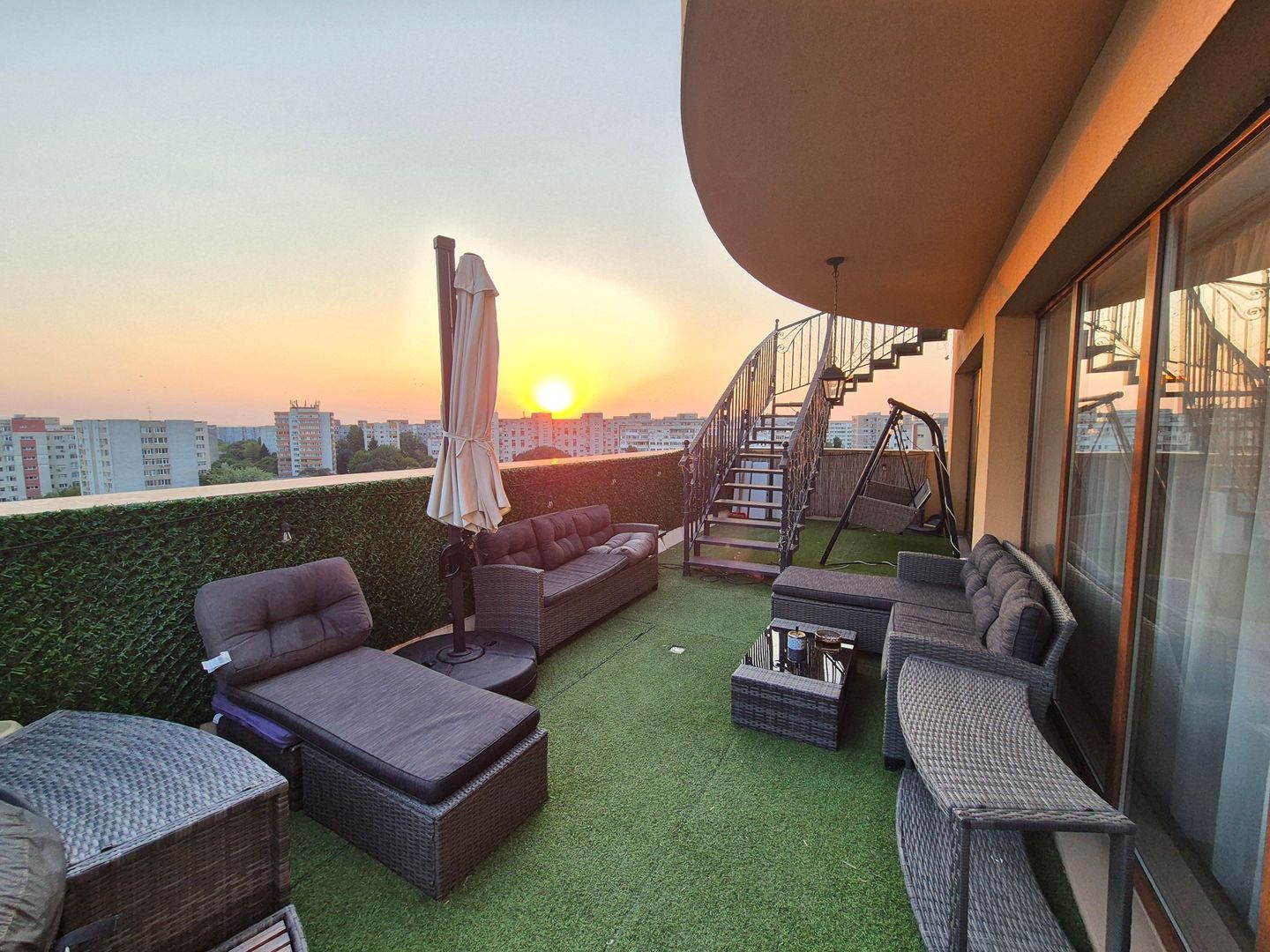 Penthouse 104,97 mp + 192,81 mp terase - piata Sudului - Poză 21