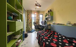 Casa de inchiriat cu 5 camere  in zona Nufaru, Oradea. - Poză 15