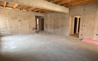 Casă de vânzare cu 4 camere în Sânmartin, Bihor - Poză 2