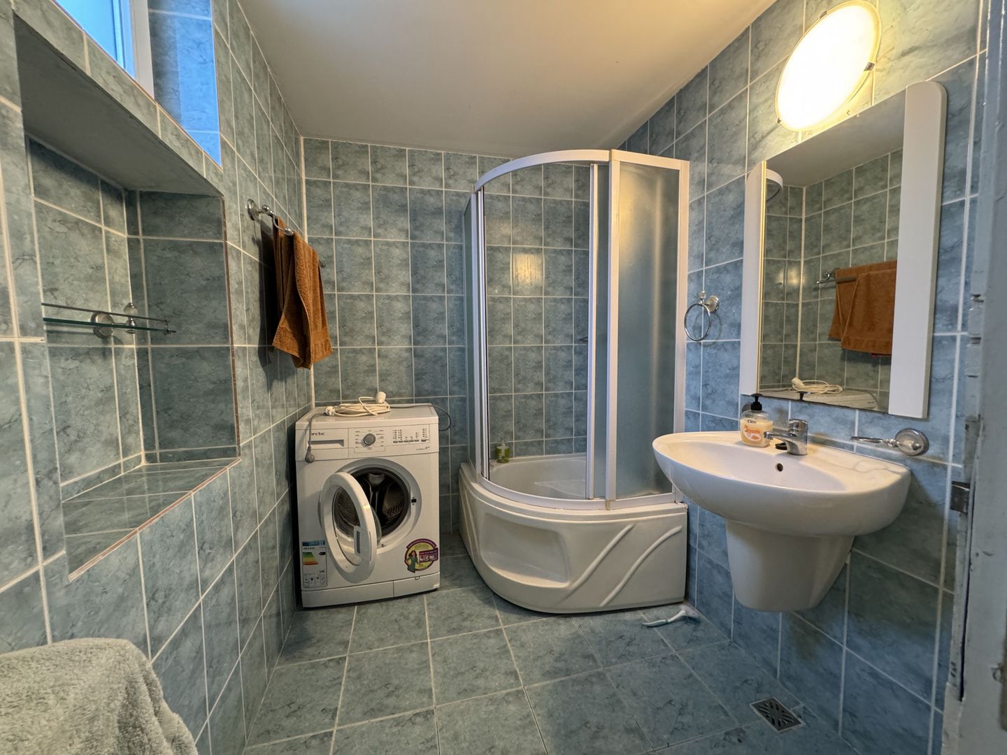 Casa S+P+2E - (posibilitate apartamentare) zona central - Poză 13