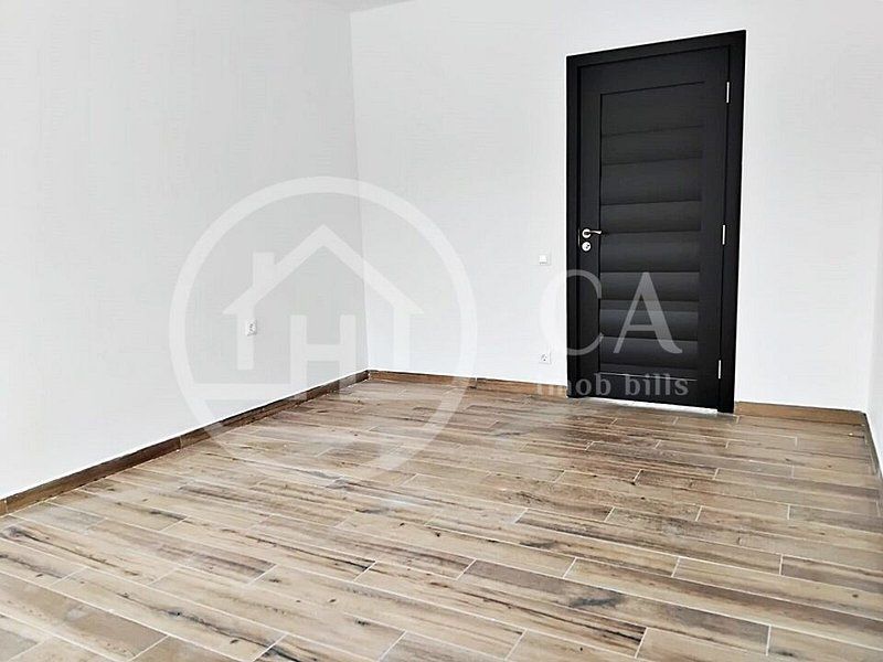 Casa de vanzare cu 4 camere in zona Matei Corvin, Oradea - Poză 7