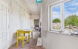 Casă spatioasă și solidă în Pecica - Poză 18