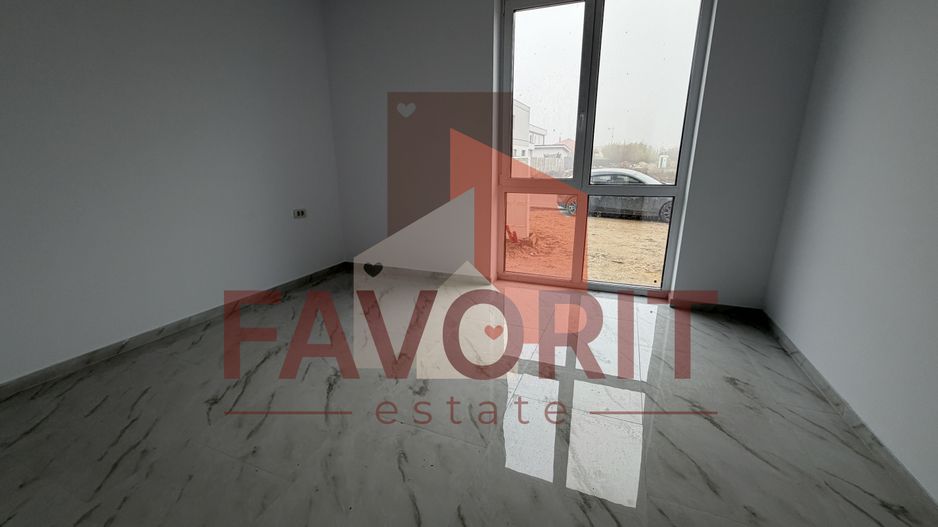 Apartament 2 camere | Decomandat | La asfalt | Curte + 2 locuri de parcare - Poză 7