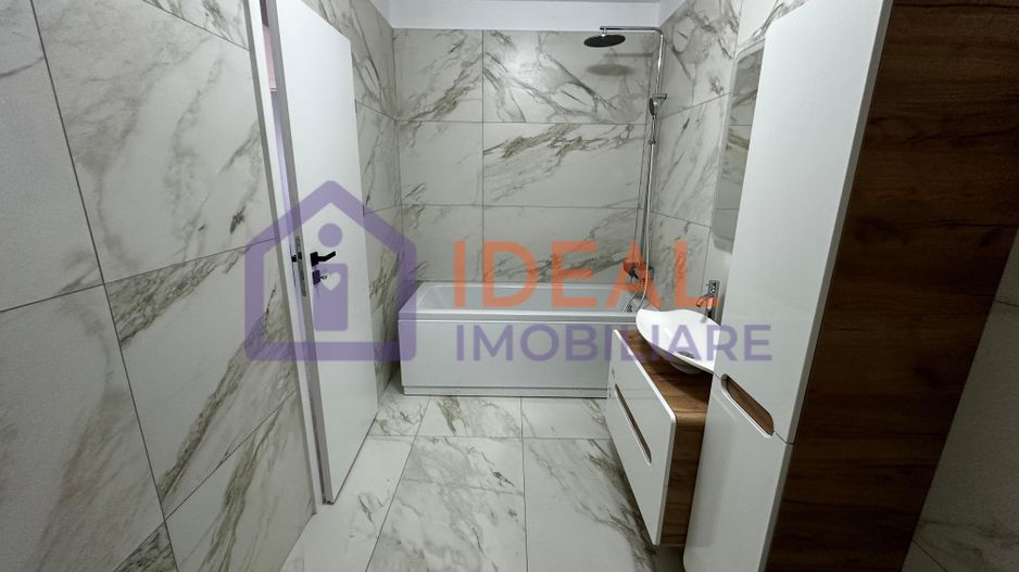 Apartament cu 3 camere și balcon de vânzare ,în zona Doamna Stanca - Poză 6