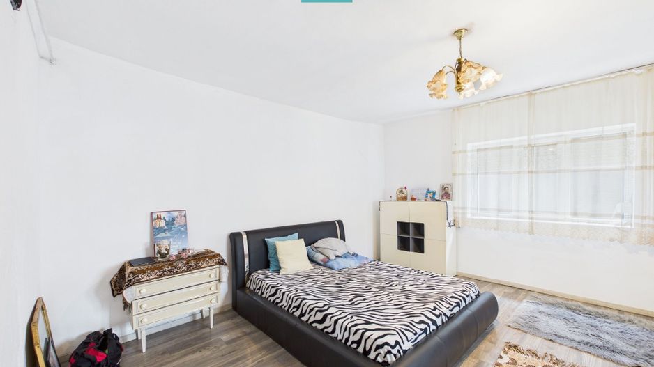 Casă cu 7 camere, teren generos in  Vladimirescu - Poză 2