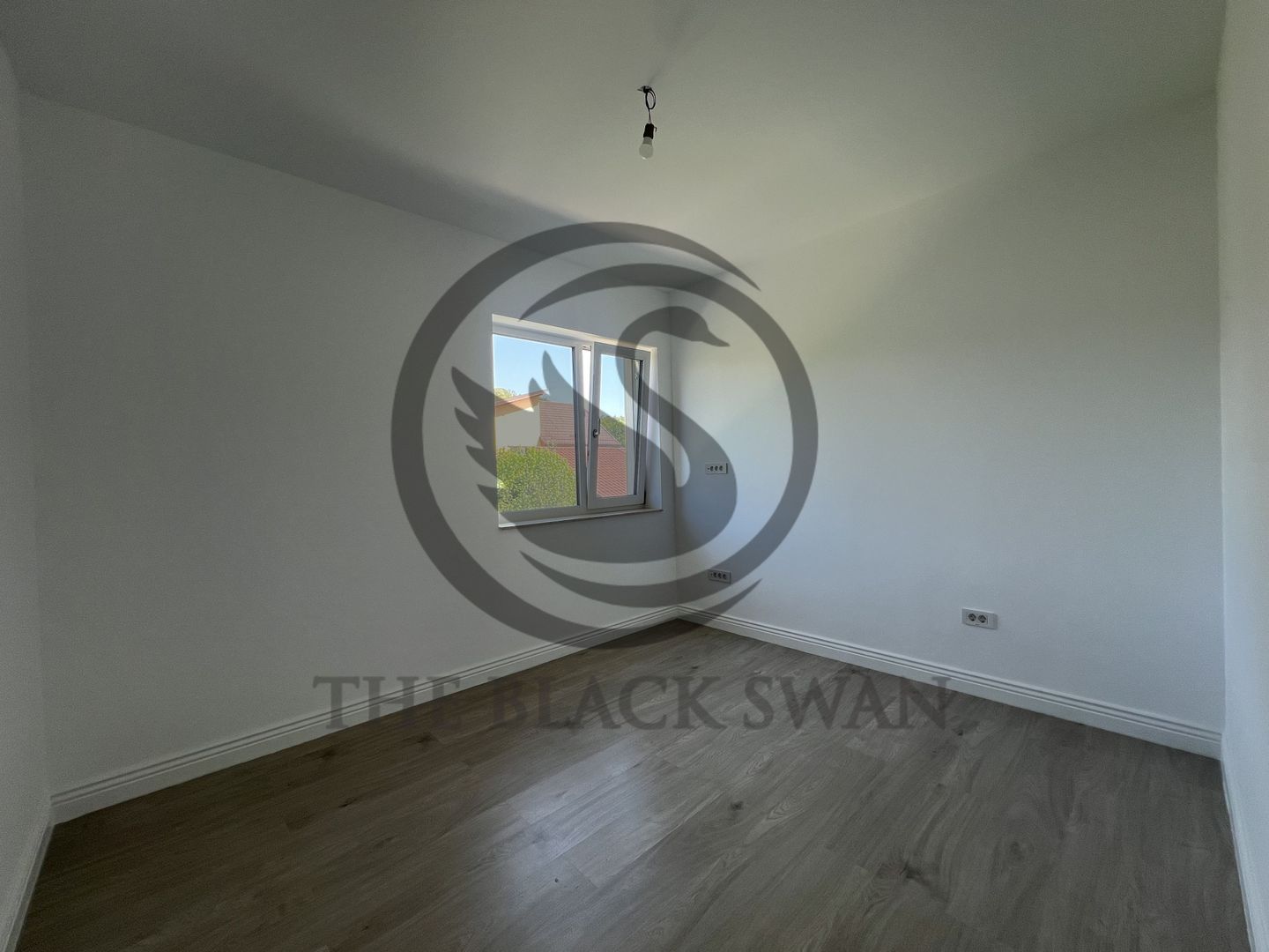 Casa cu 4 camere de vanzare | Premium | Nou | Moreni - Bld. Republicii - Poză 25