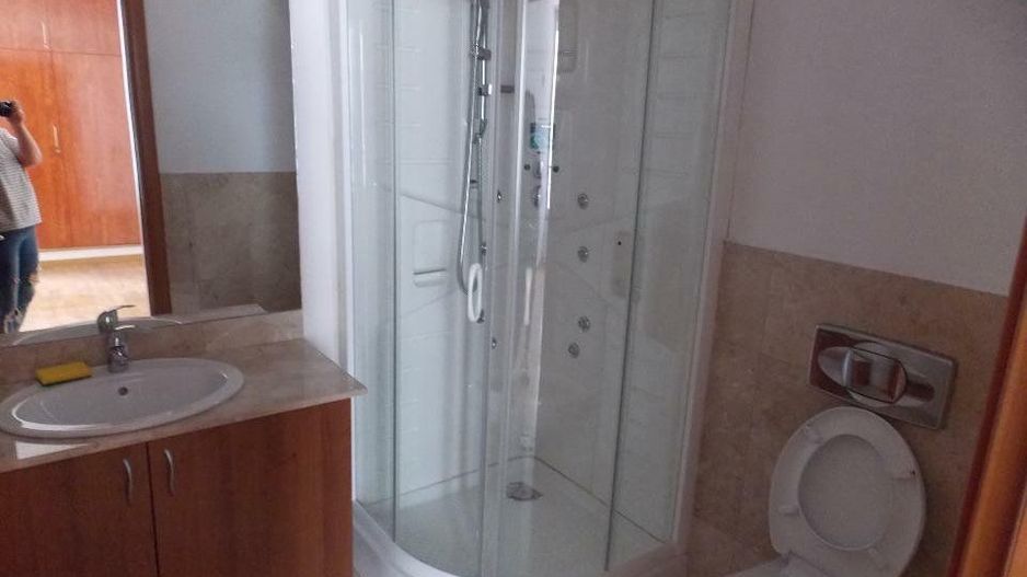 Inchiriez apartament - Poză 2