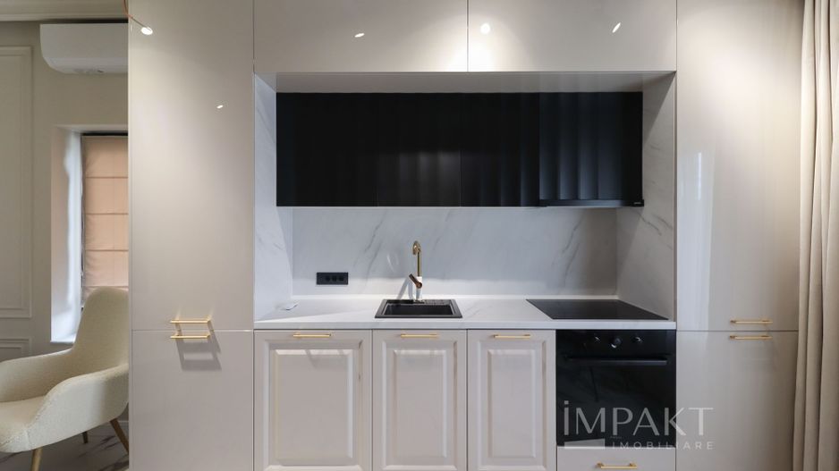 Oportunitate investitie! Vanzare casa cu 3 apartamente in Europa! - Poză 27