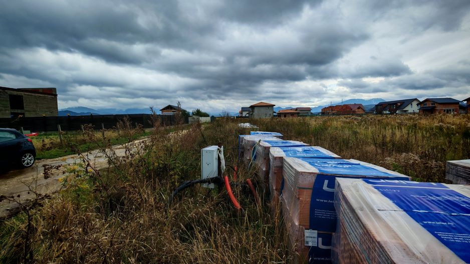 Teren intravilan 500 mp in loc.Cristian jud Brasov pret 58000 euro - Poză 2