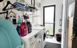 Vila cu 6 camere 4 bai, zona Spitalul Judetean, cu spa, garaj, beci - Poză 12