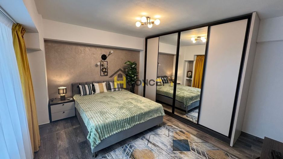 Apartament 2 camere, decomandat, Unirii, renovat recent - Poză 2