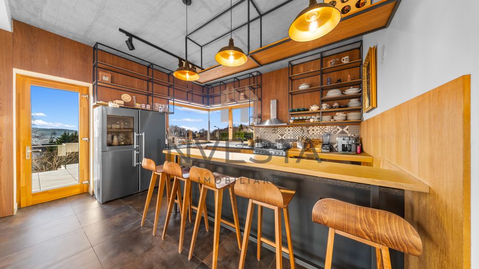 Vila de lux cu panorama spre natura! - Poză 9