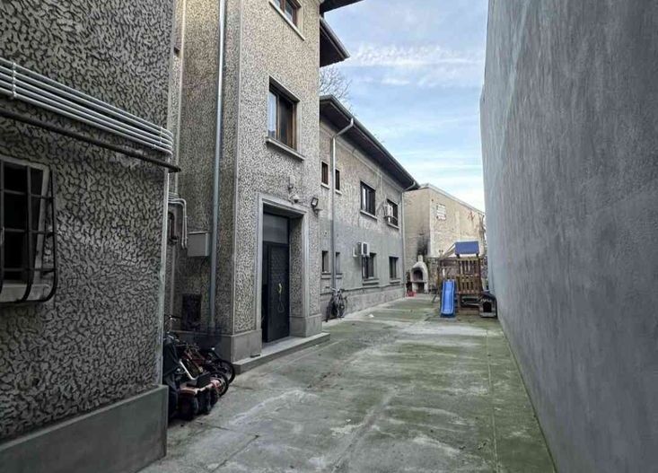 Apartament 3 camere, în vilă Ultracentral, etaj 1, Piano Nobile, curte. - Poză 7