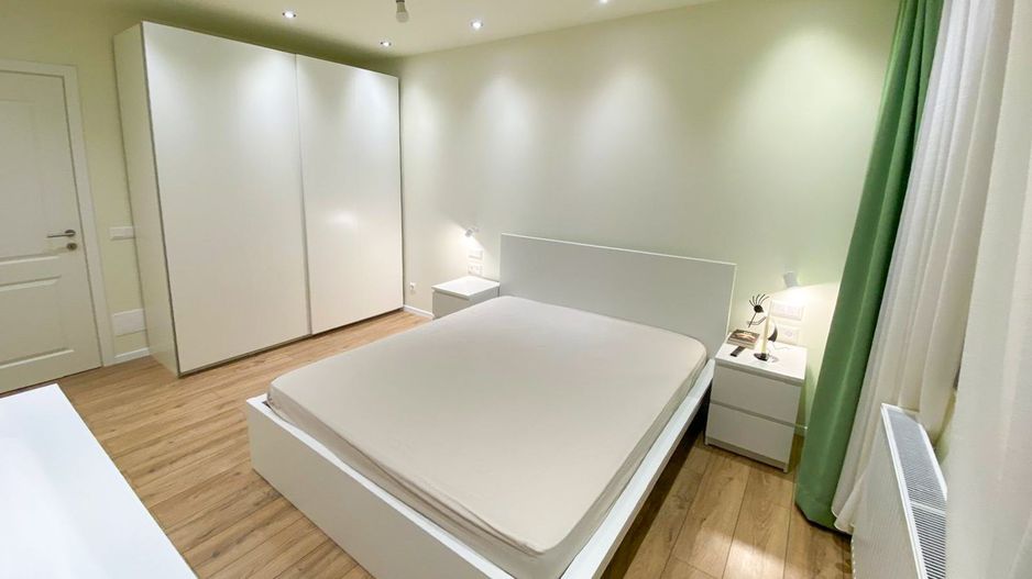 Vânzare vilă 8 camere | Grădină 500mp | 3 locuri de parcare - Poză 9