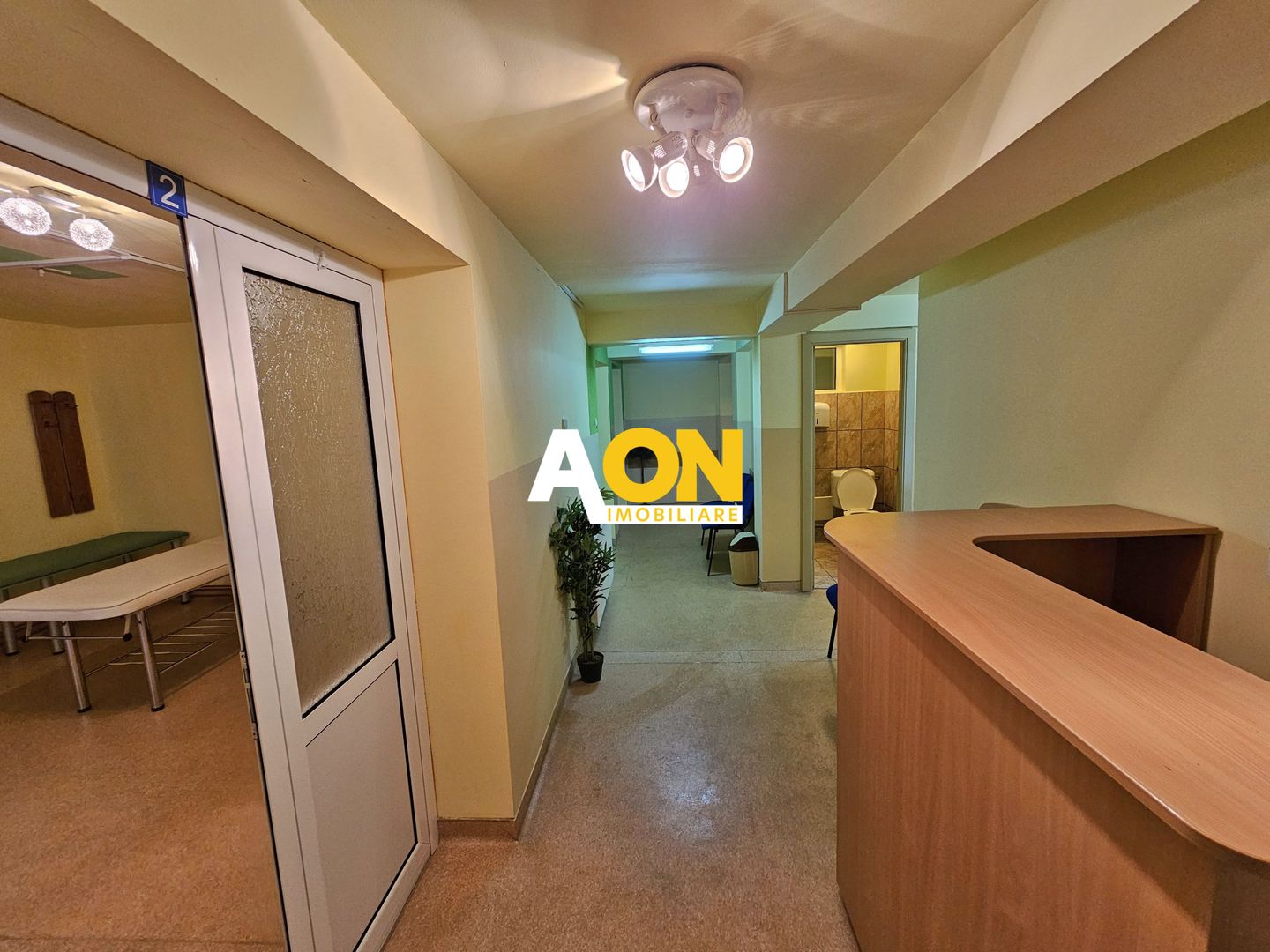 Spatiu comercial pretabil birouri, cabinete medicale, Cetate - Poză 6