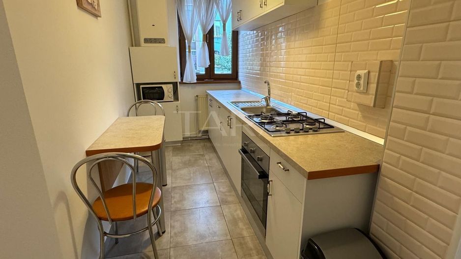 Apartament 3 camere decomandate – Centru, zona Facultatii de Litere - Poză 1