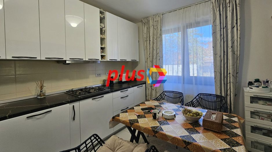 Casă individuala Tractorul 270 mp , zona Coresi - Poză 10