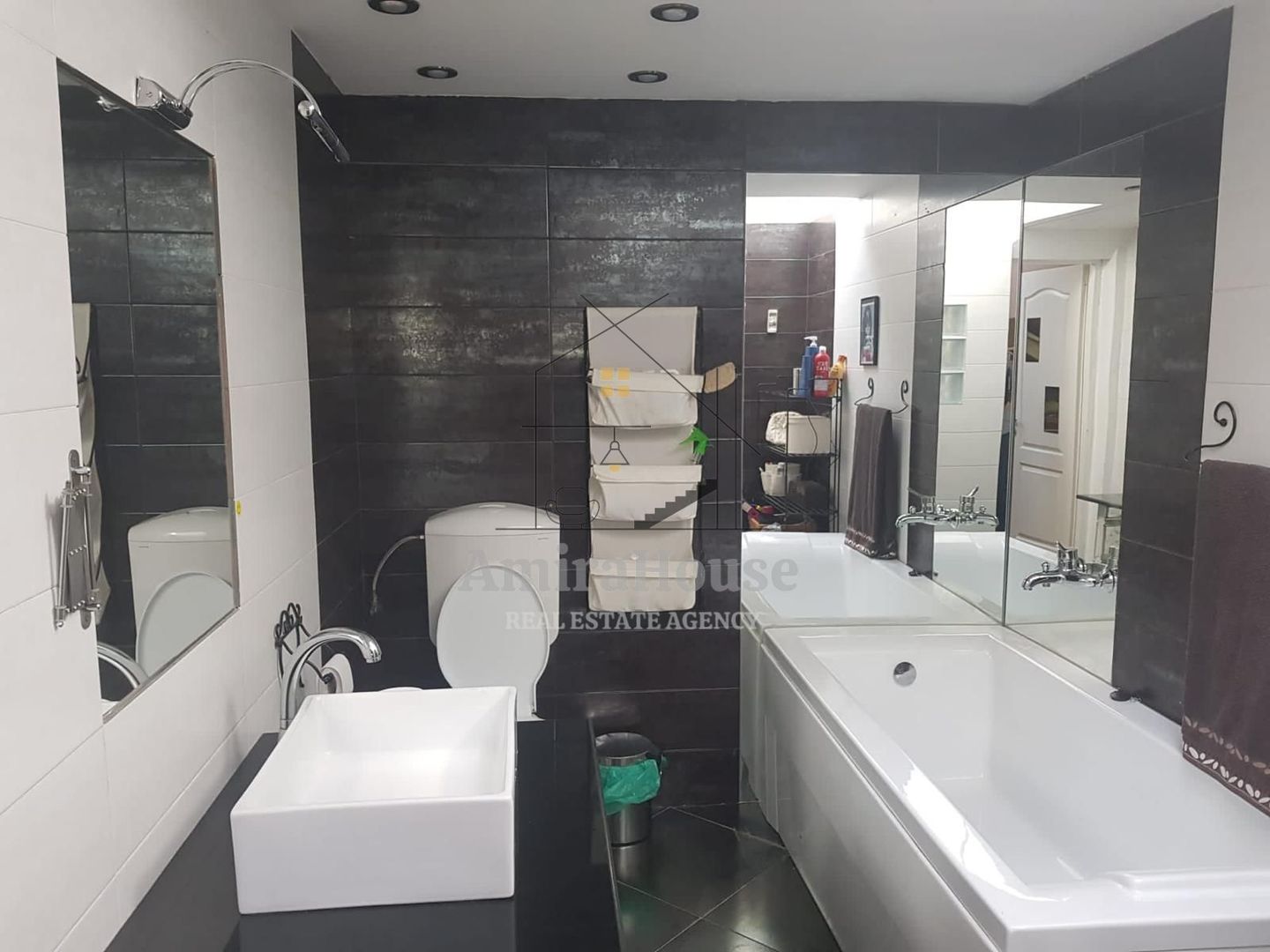 Casa individuala teren 1300 mp si 370 mp utili in cartierul Marasti - Poză 19