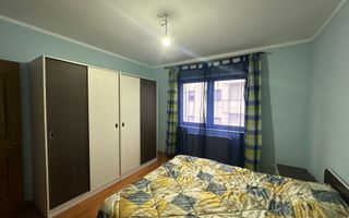 Apartament 3 camere | 70 mp | Etaj 3/4 | Centrala proprie - Poză 2