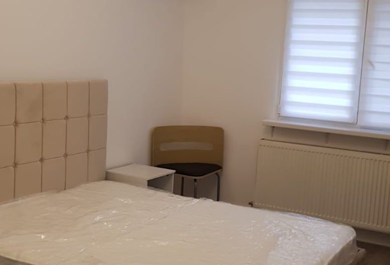 GARSONIERA TITAN, PRIMA INCHIRIERE, BUCATARIE INCHISA, METROU 15 MIN - Poză 1