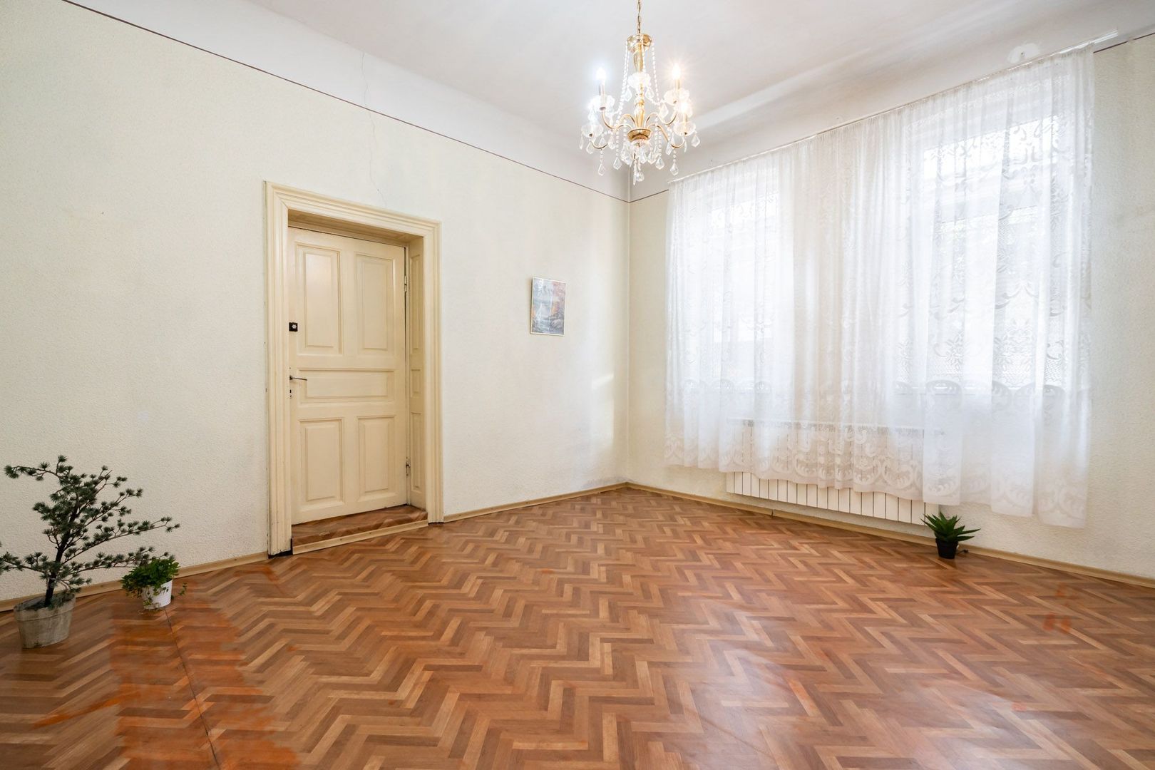 COMISION 0% - Casa 4 camere, singur curte, 400m de Bd Unirii - Teren 224 mp - Poză 2