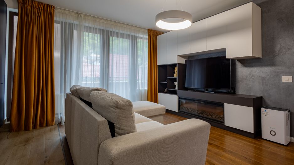 Apartament 2 camere mobilat complet, parcare subterana Schei - Poză 1